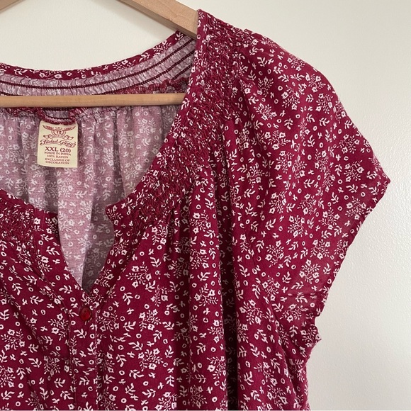 Faded Glory Dark Red Smocked Neckline Button Front Cap Sleeve Top Size X - Picture 1 of 7